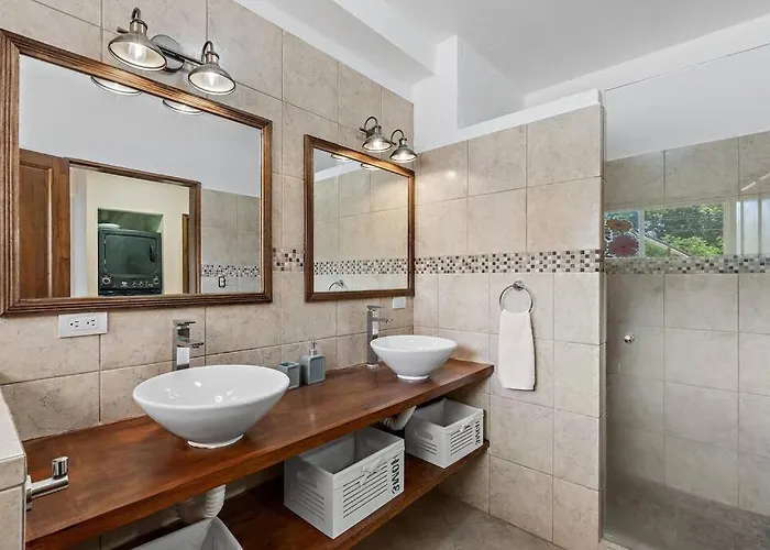 Bla1 3 Bedroom With Direct Access