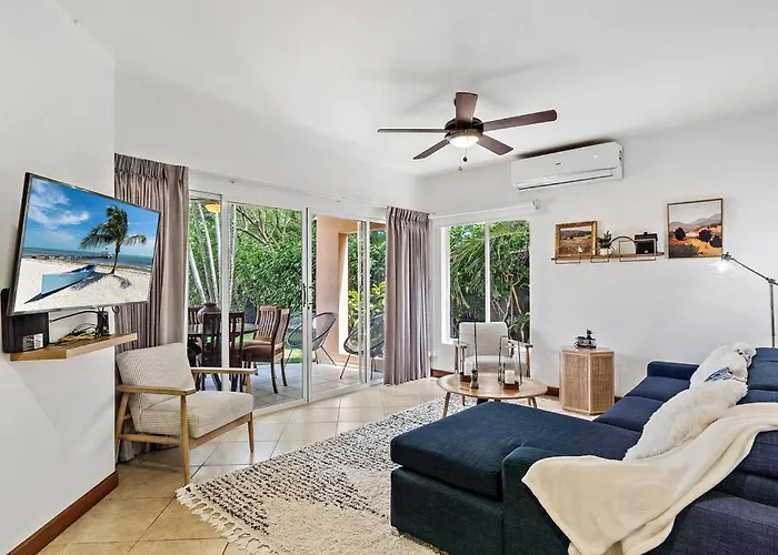 Bla1 3 Bedroom With Direct Access Apartment *