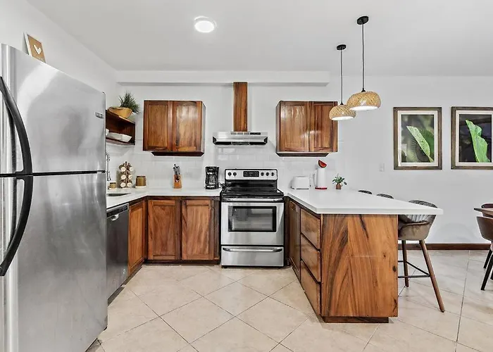 Bla1 3 Bedroom With Direct Access Apartment